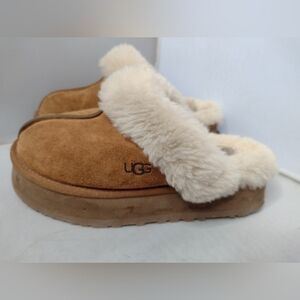 UGG Womens Disquette Platform Slippers Size 6 Tan Sherpa House Shoes A4